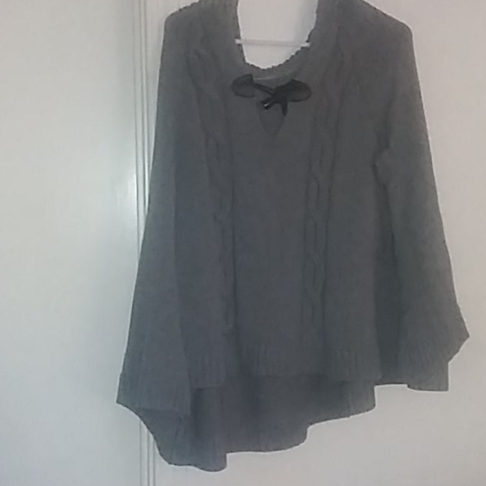 🎃Grey poncho